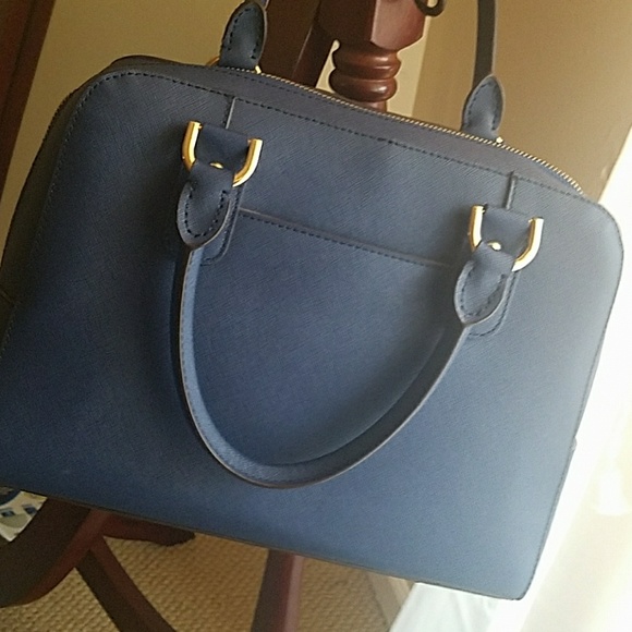 Michael Kors leather bag (NWOT) negotiable price - Picture 3 of 3